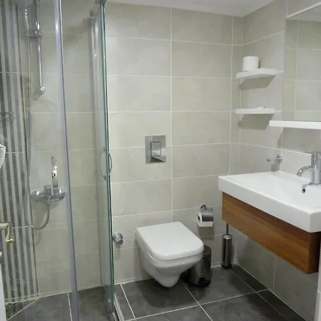 Dalian Elite ホテル 3*