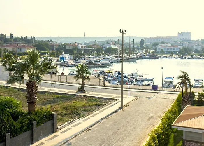 Dalian Elite Szálloda Çeşme