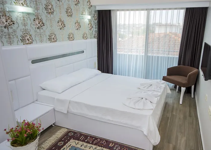 Szálloda Dalian Elite Çeşme