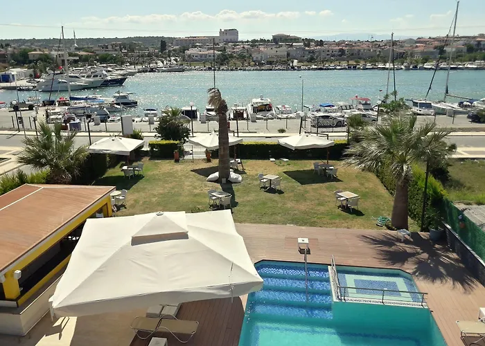 Hotel Dalian Elite Cesme