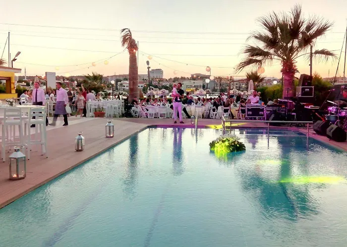 Hotel Dalian Elite 3*