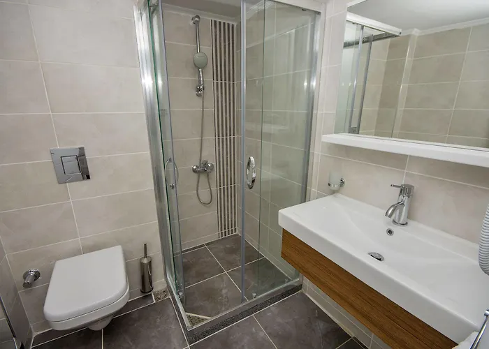 Hotel Dalian Elite 3*